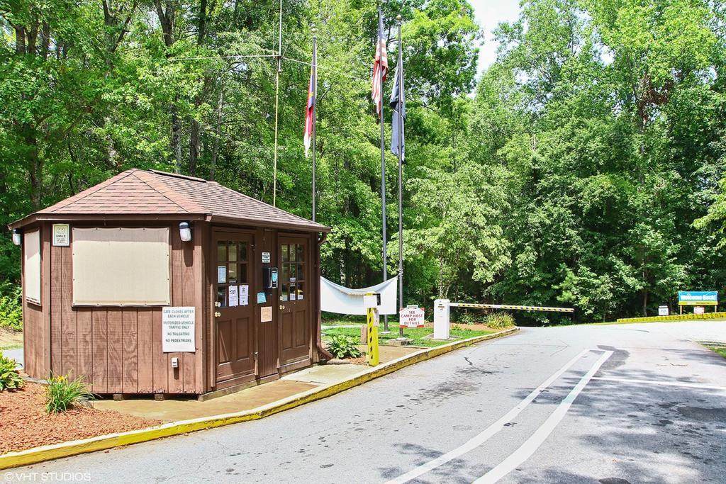 Forest Lake Camping Resort Lakefront Cabin 8 Advance Extérieur photo