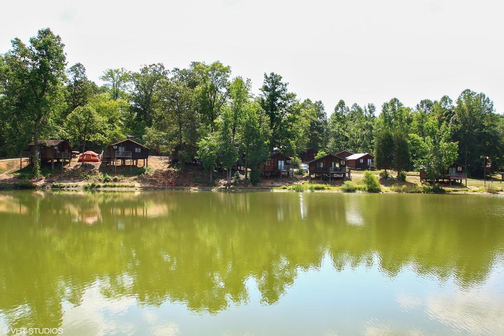 Forest Lake Camping Resort Lakefront Cabin 8 Advance Extérieur photo