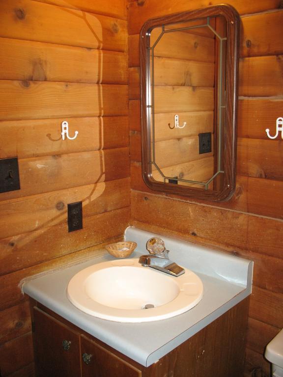 Forest Lake Camping Resort Lakefront Cabin 8 Advance Extérieur photo