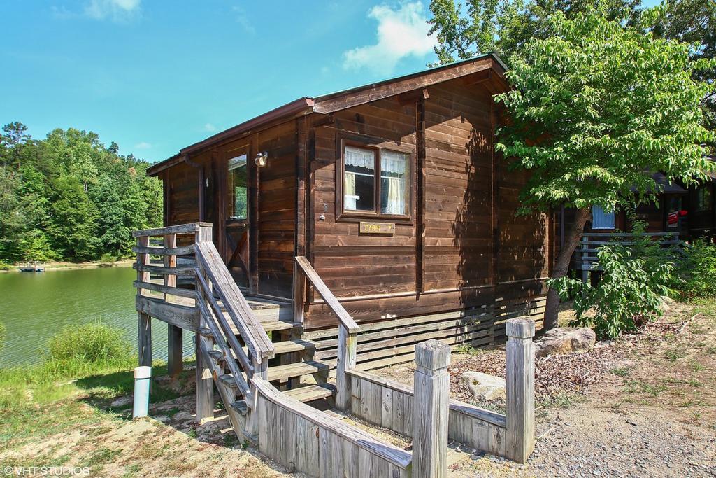 Forest Lake Camping Resort Lakefront Cabin 8 Advance Extérieur photo